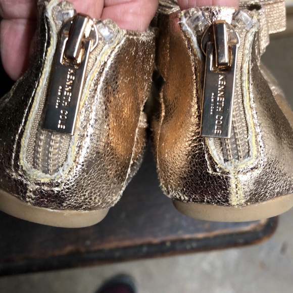 Kenneth Cole little girls fancy shoes - Picture 8 of 8